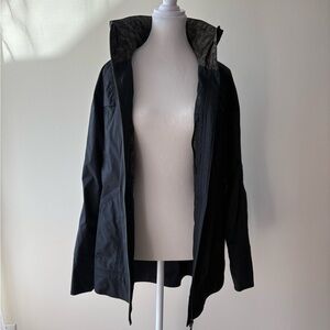 Sz6 Lululemon Fo Drizzle Jacket
Black